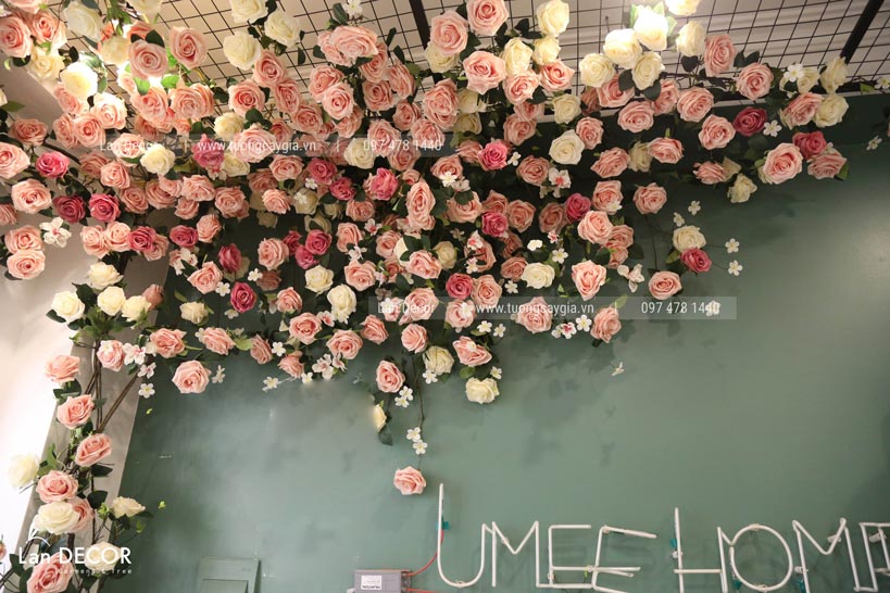 GIÀN HOA HỒNG GIẢ LEO TƯỜNG - GH011