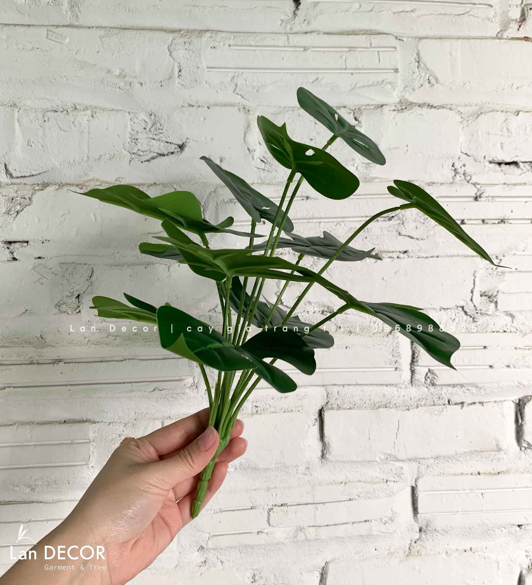 Cành Lá Giả - Cụm Trầu Bà Lá Khía Giả Trang Trí Tự Nhiên (34cm)- HC1233