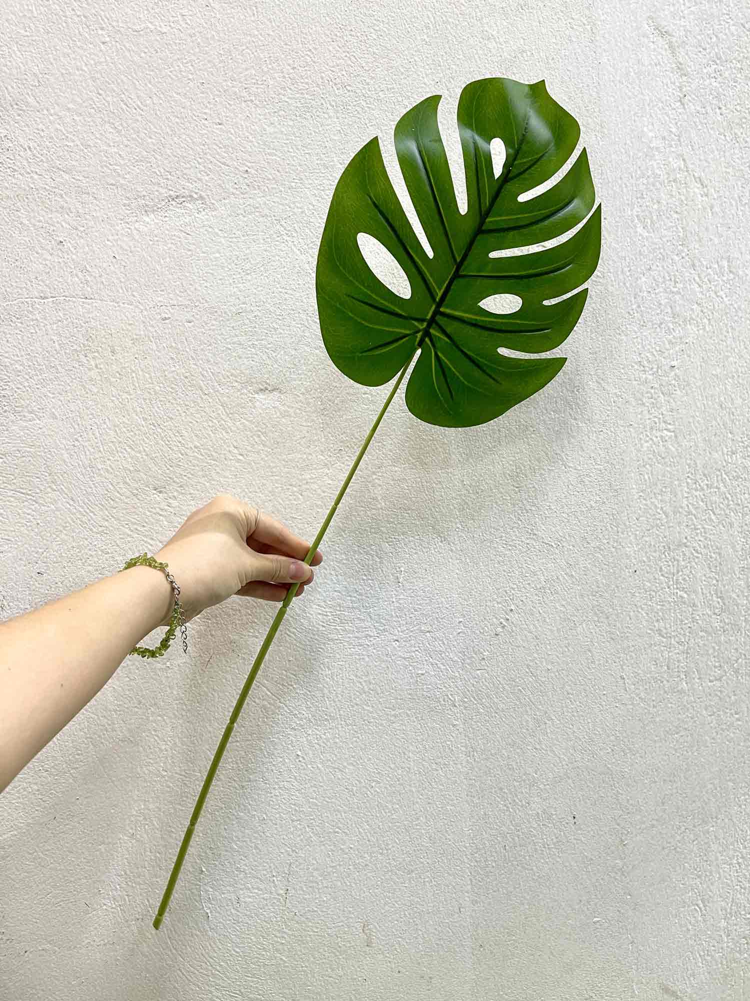 CÀNH LÁ GIẢ- CÀNH LÁ XẺ TRANG TRÍ SỰ KIỆN, KHÔNG GIAN HIỆN ĐẠI (62CM) - HC1165