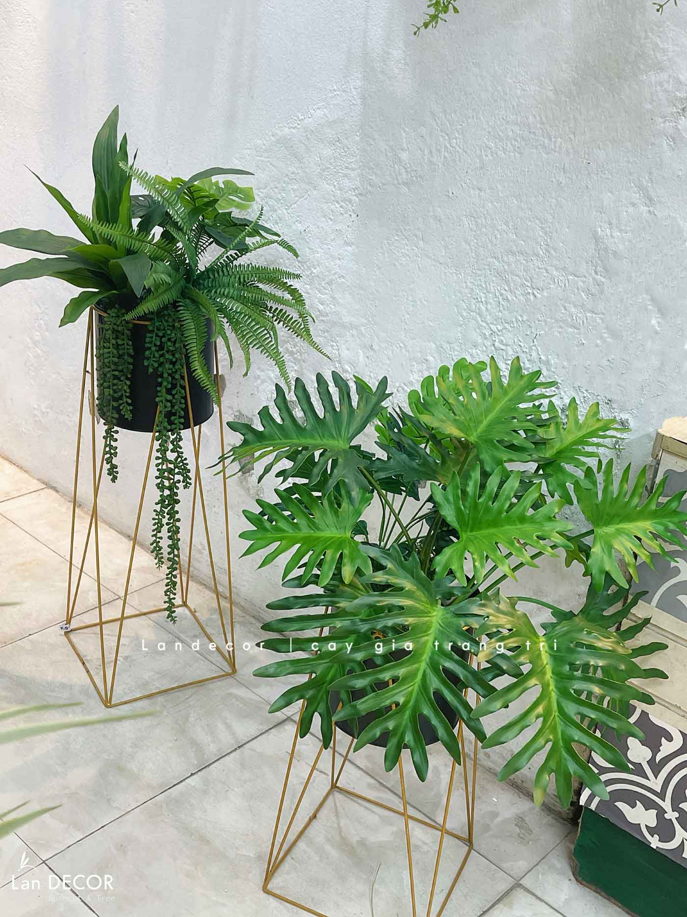 Kệ Cây Giả- Kệ Cây Lá Xẻ Giả Trang Trí Không Gian Xanh (80cm)- CC1309