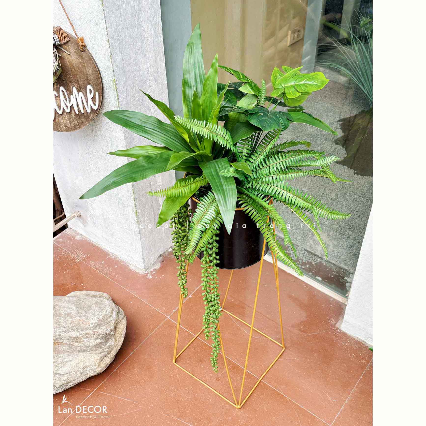 Kệ Sắt Trang Trí- Kệ Cây Dương Xỉ Xanh Decor Cửa Hiệu (100cm)- CC1308