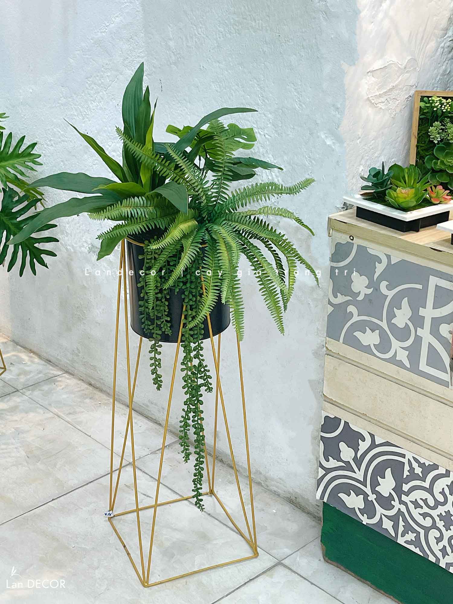 Kệ Sắt Trang Trí- Kệ Cây Dương Xỉ Xanh Decor Cửa Hiệu (100cm)- CC1308