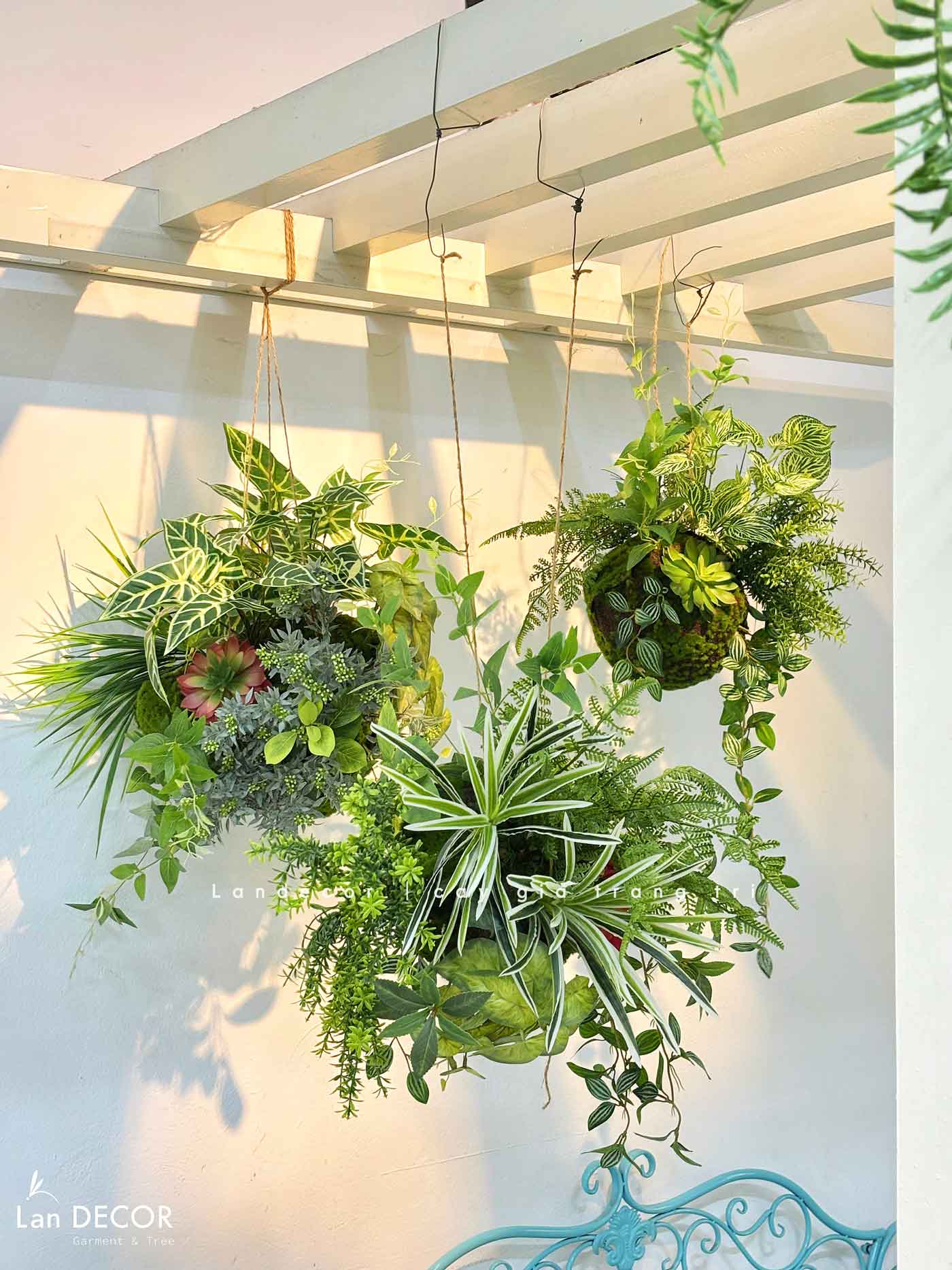 Quả Cầu Rêu Giả Thiết Kế Tiểu Cảnh Giếng Trời Độc Đáo (60x50cm)- CC1296