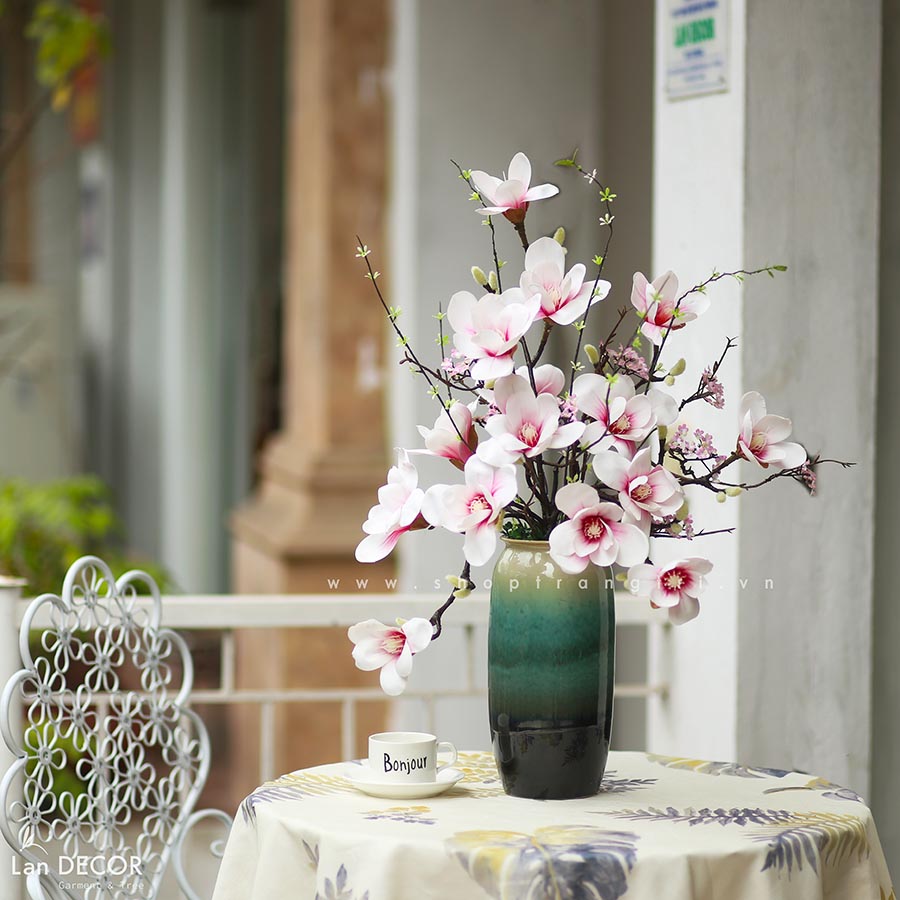 Bình hoa mộc lan trang trí nhà LanDecor (70cm) - BH1187.1