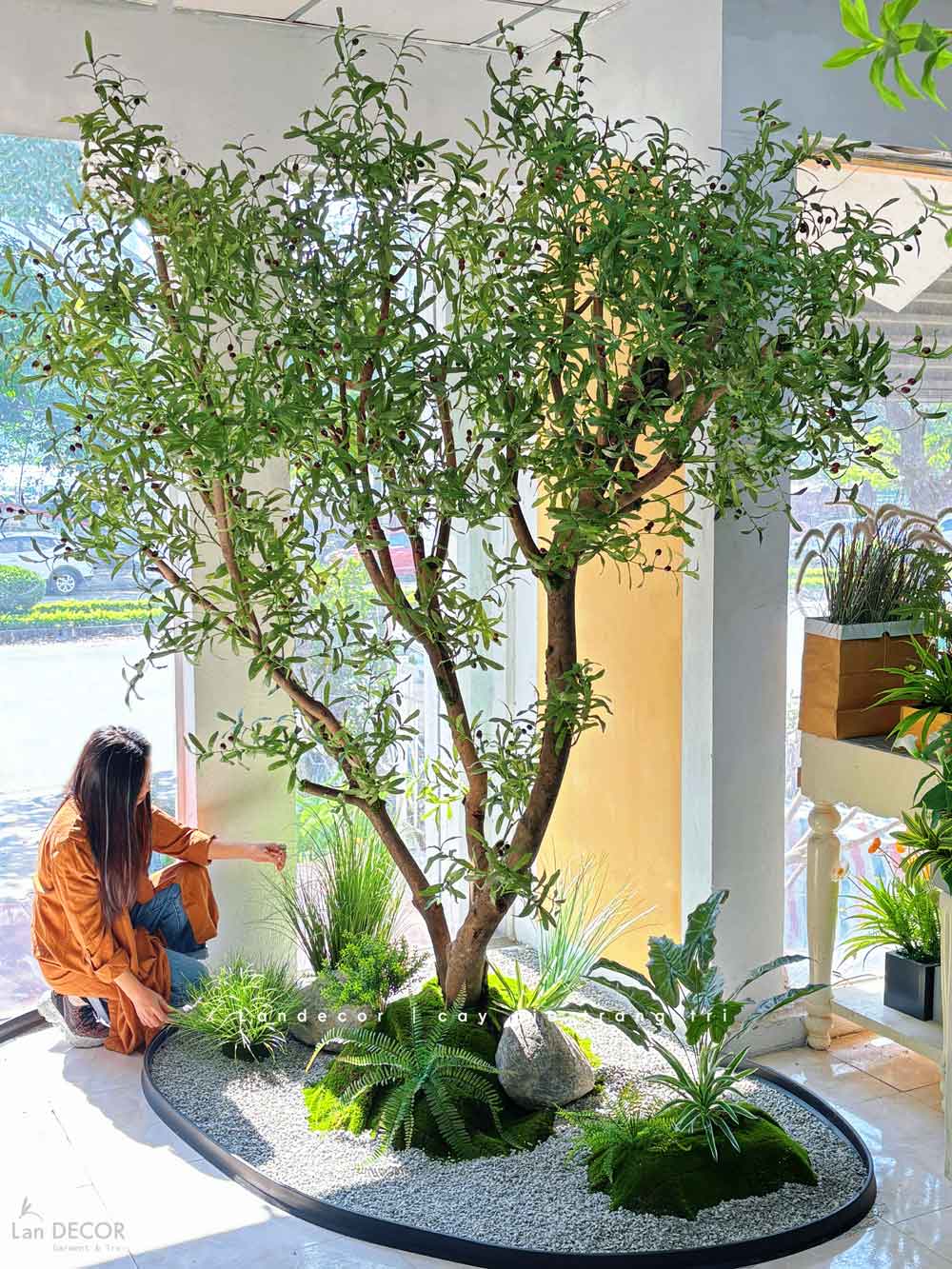 Tiểu Cảnh Cây Giả- Thiết Kế Tiểu Cảnh Cây OLive Giả Trang Trí Không Gian Rộng, Cây Oliu Đẹp (280X145X285CM) - RC119