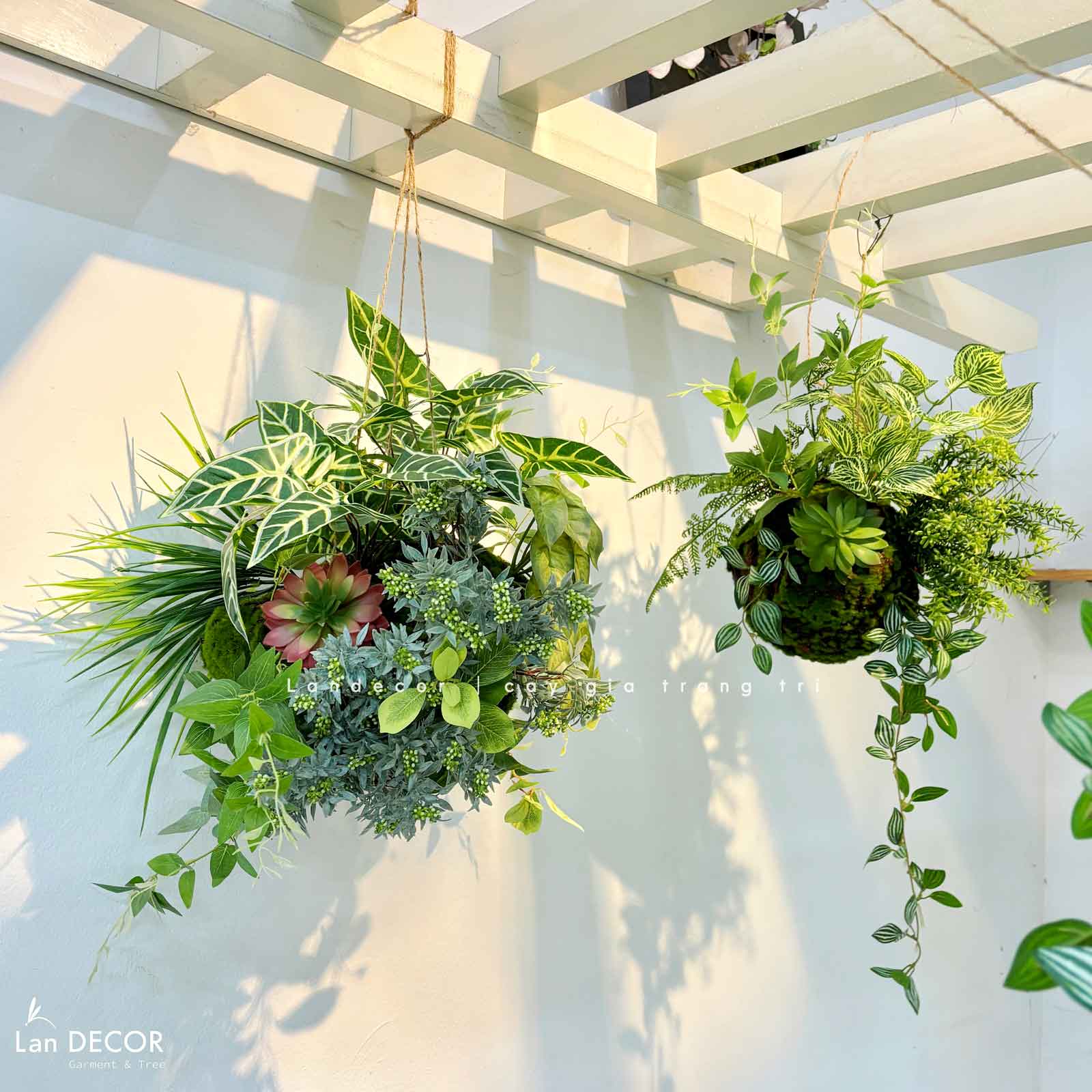 Quả Cầu Rêu Giả Trang Trí Không Gian Sống Xanh Mát (45x40x40cm)- CC1295