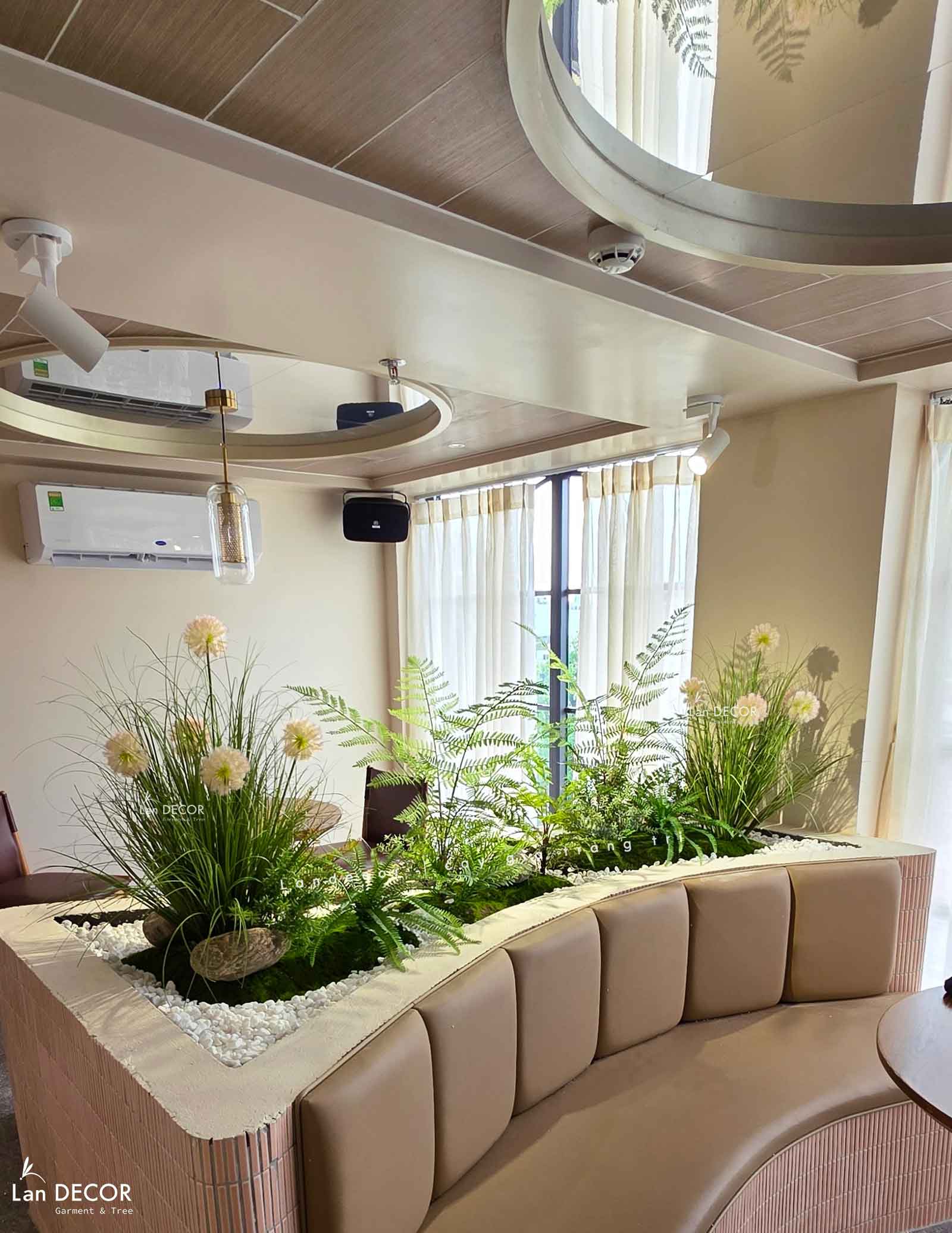 Thiết Kế, Thi Công Tiểu Cảnh Rêu Hoa Lau Giả Decor Spa, Khách Sạn, Nâng Tầm Không Gian