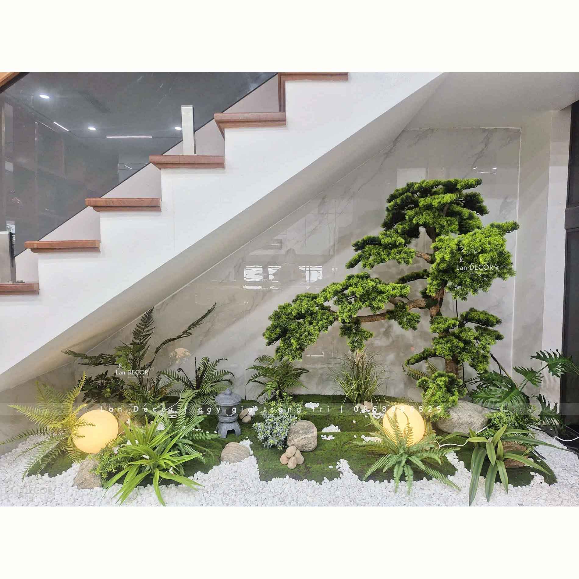 Tiểu Cảnh Cây Giả- Thi Công Tiểu Cảnh Cây Tùng Bonsai Thiết Kế Cầu Thang Căn Hộ