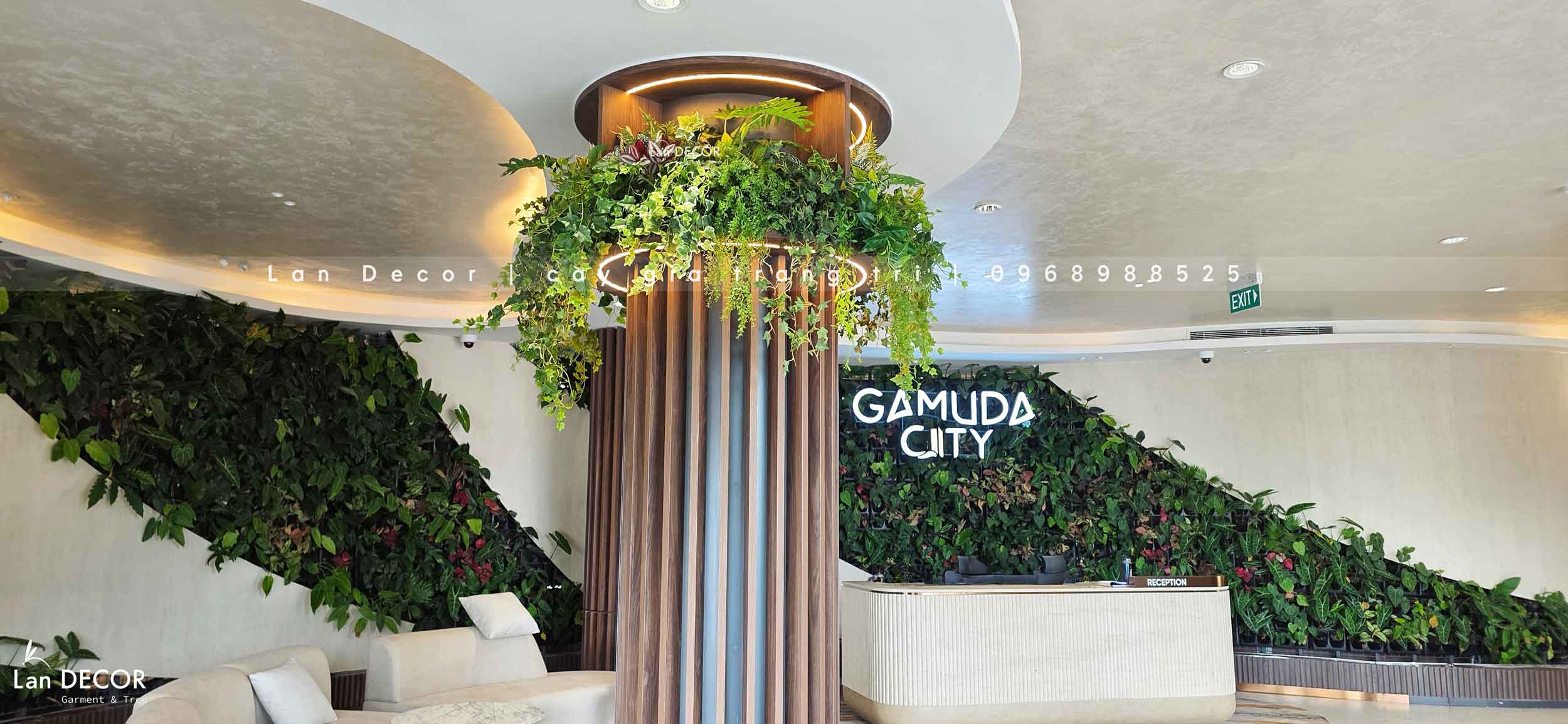 Thiết Kế, Thi Công Tiểu Cảnh Rủ Xanh Trang Trí Sảnh Chờ Gamuda City