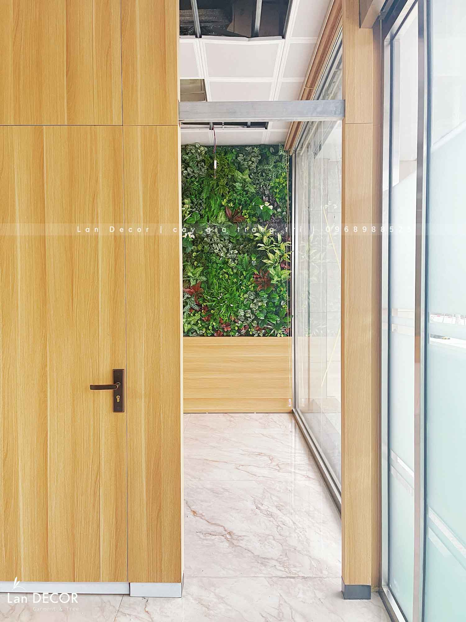 Thiết Kế, Thi Công Tường Cây Giả, Tường Rêu Giả, Bồn Cây Tiểu Cảnh Văn Phòng Tây Tựu