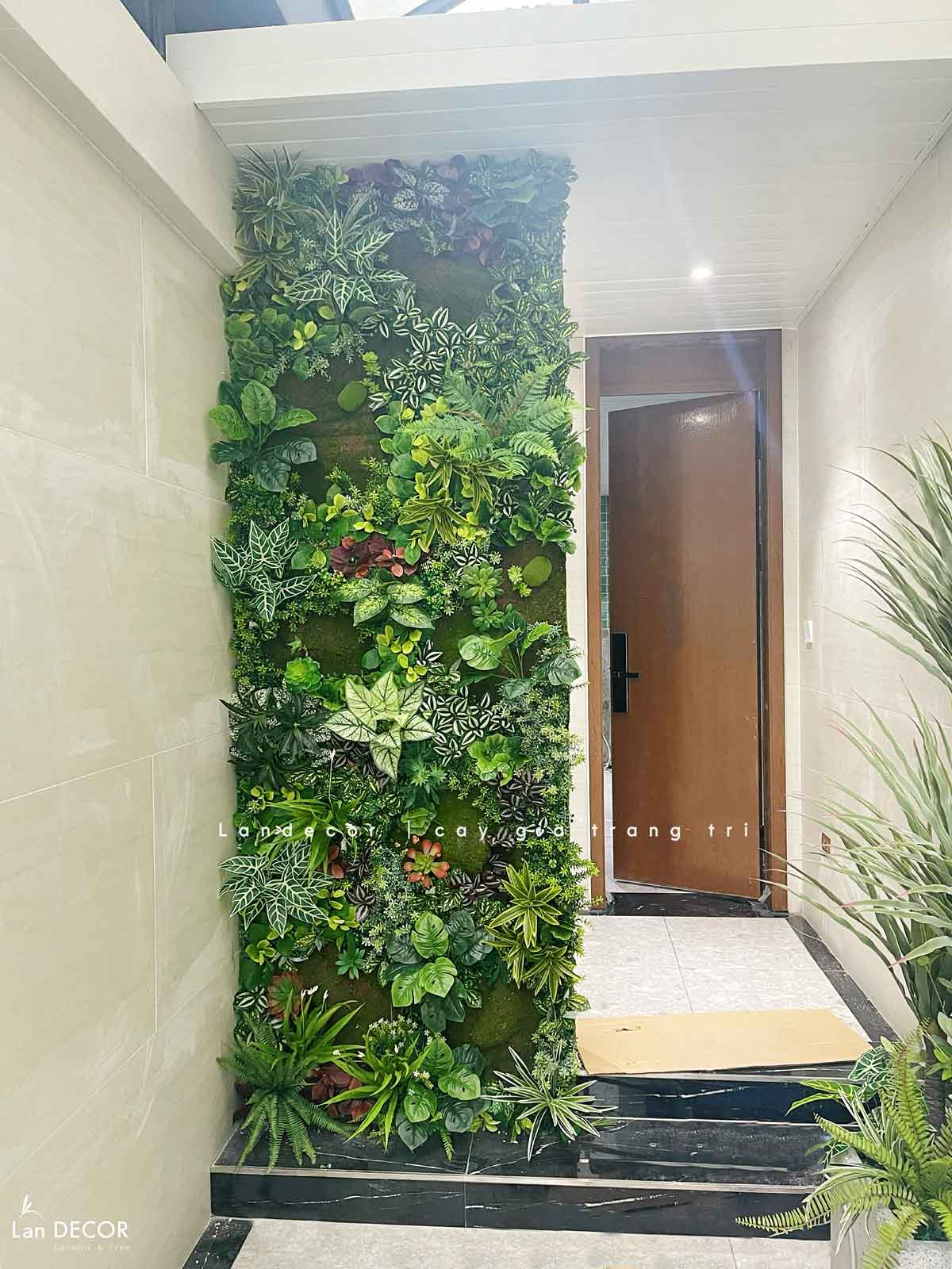 Thiết Kế, Thi Công Tường Cây Giả, Tường Rêu Giả, Bồn Cây Tiểu Cảnh Văn Phòng Tây Tựu