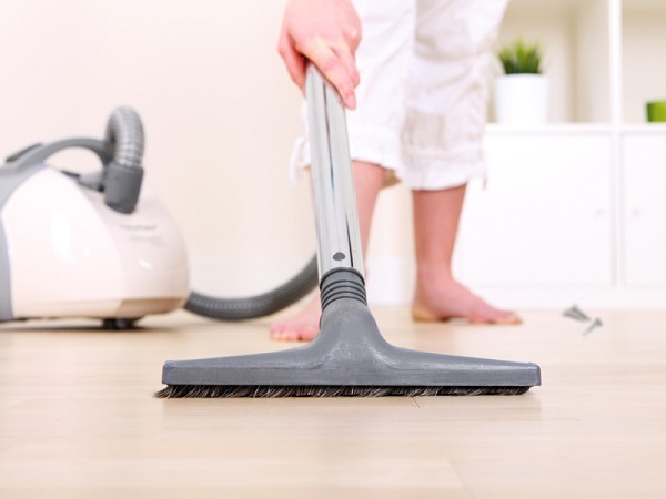 Cách sử dụng máy hút bụi
