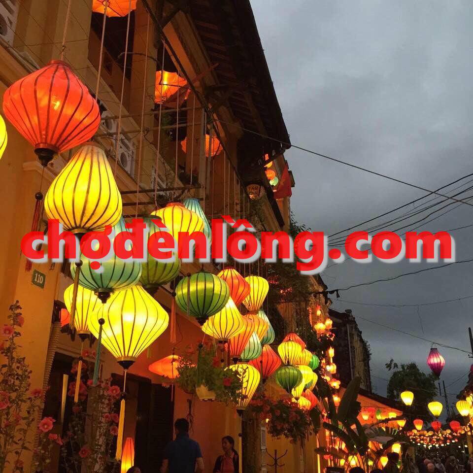 Cửa hàng đèn lồng ở Quận 2 - Hồ Chí Minh
