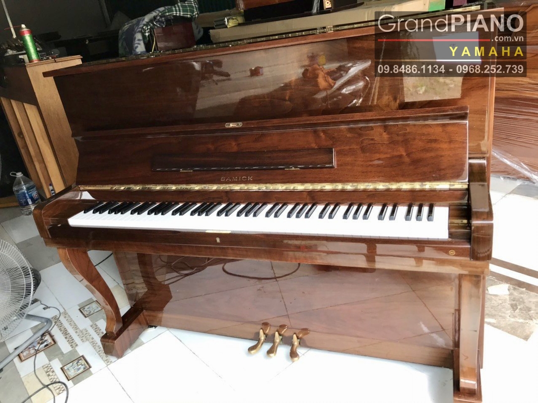 dan-piano-samick-wg5-mau-go-am-thanh-tram-bong-du-duong