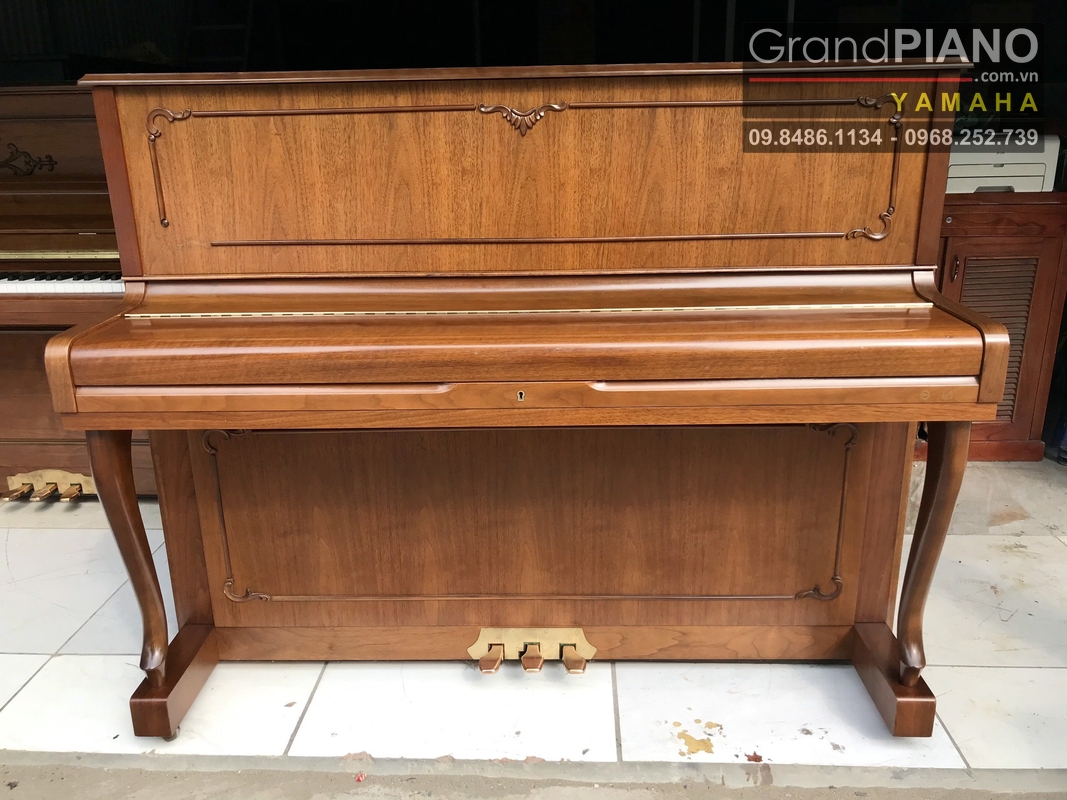 dan-piano-samick-su118cs-mau-go-thiet-ke-hien-dai-chan-cong-thanh-lich-cho-khong