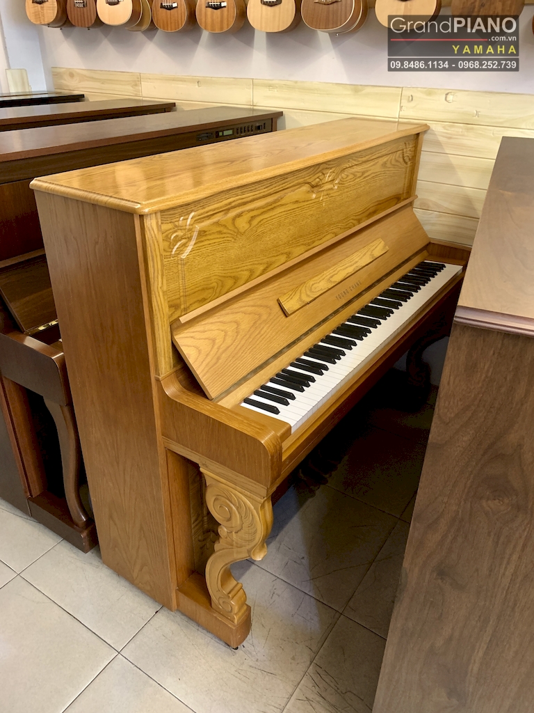 dan-piano-chan-cong-duoc-cham-khac-tinh-te