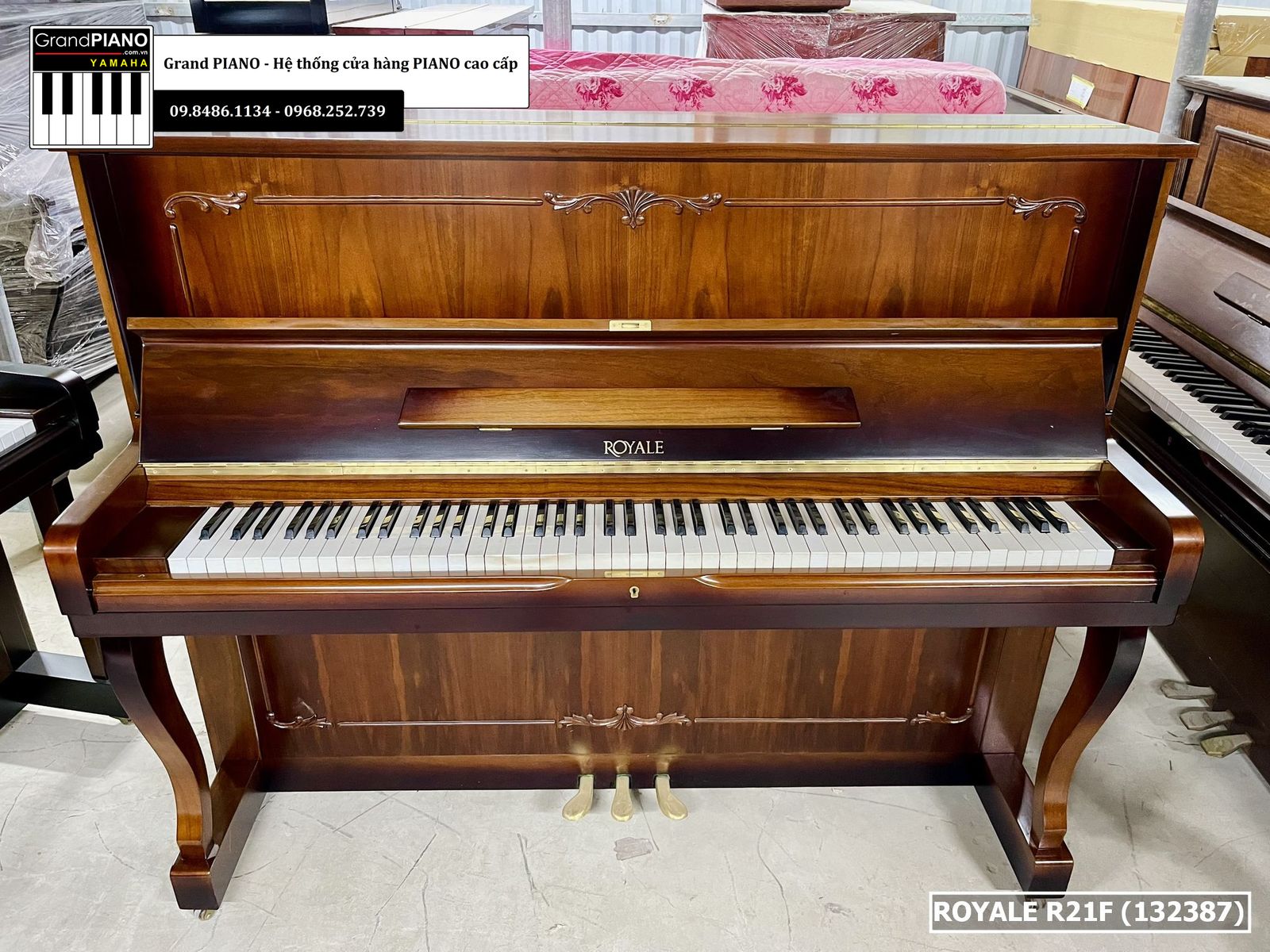 dan-piano-co-royale-r21f