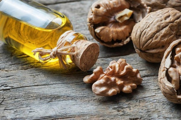 Dầu óc chó cho trẻ ăn dặm 1