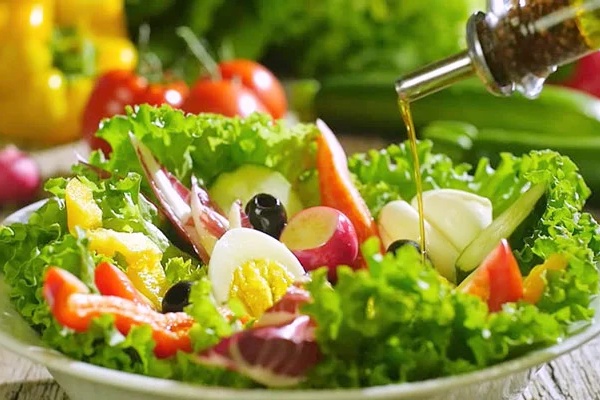 3 Công thức món Salad tăng cường sức khoẻ cho cả gia đình mẹ đã biết?