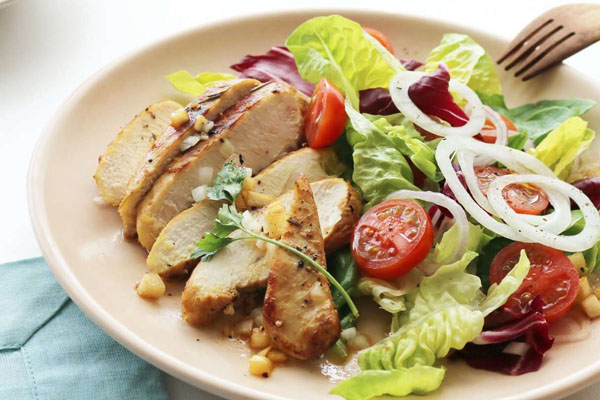 3 Công thức món Salad tăng cường sức khoẻ cho cả gia đình mẹ đã biết?