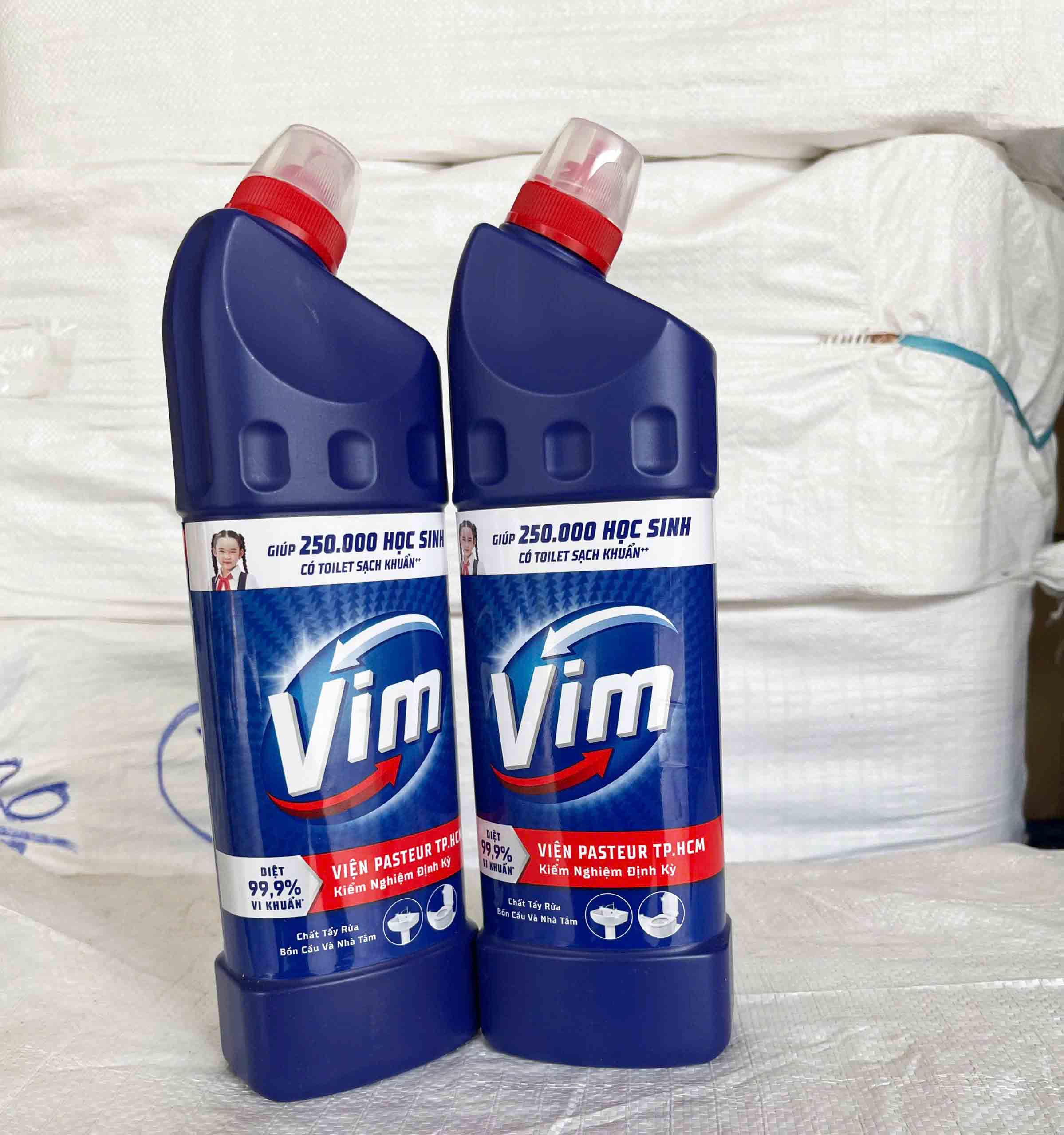 Tẩy bồn cầu Vim - chai 880ml - Chai Tẩy Sàn VIM 880g