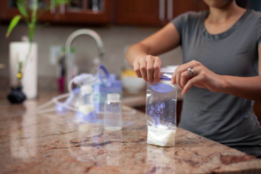 Làm cách nào để cất trữ sữa mẹ tốt nhất - How To Store Breastmilk?