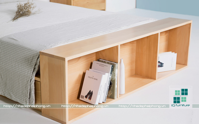 Giá sách cuối giường