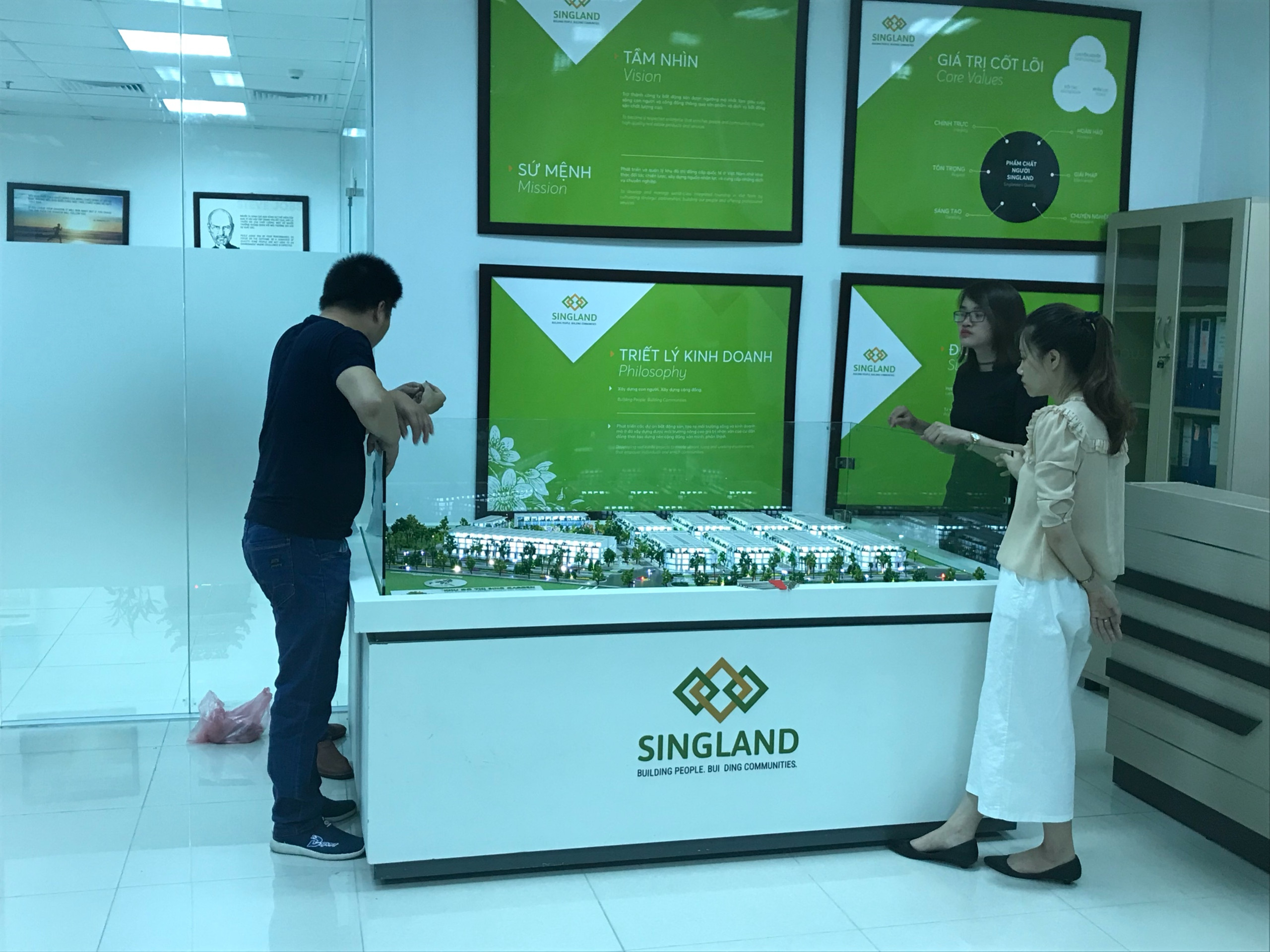 dich-vu-sua-chua-mo-hinh