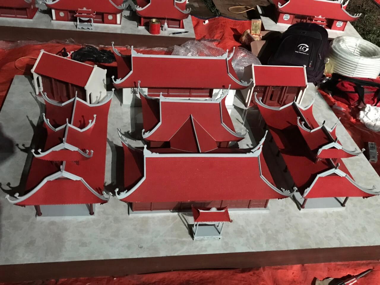 Mô hình chùa và tượng cho dự án hoa lập thể núi Yên Tử