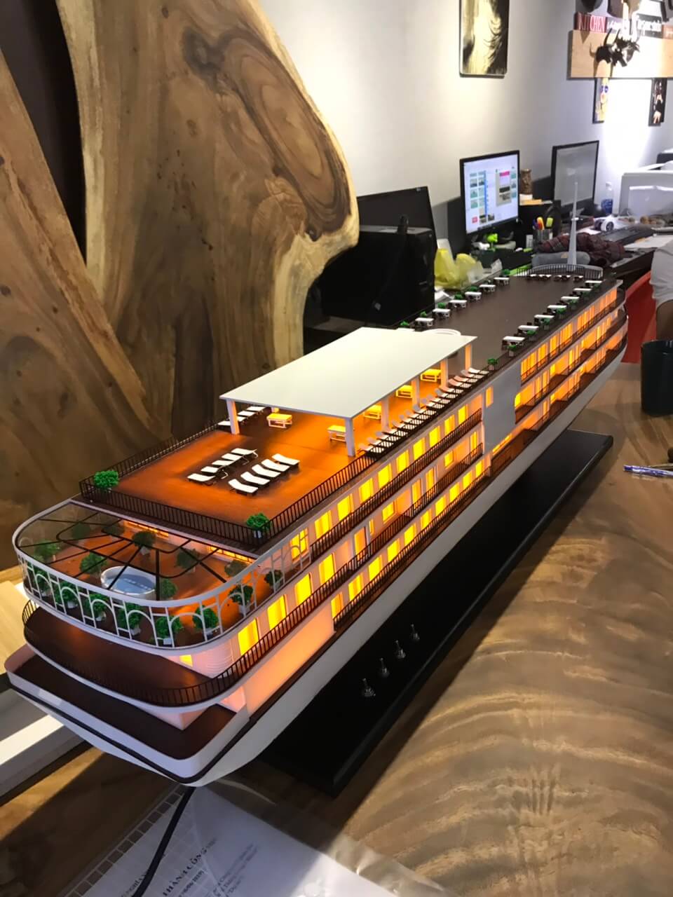 Mô hình du thuyền - du lịch Hạ Long