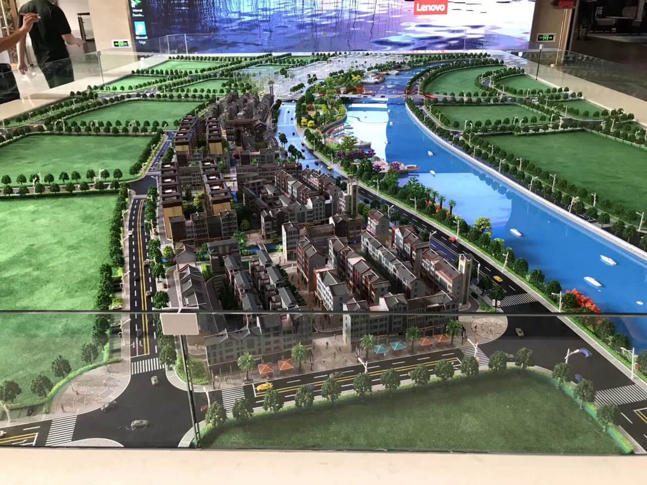 Tỷ lệ 1.300 - 4000x6200mm