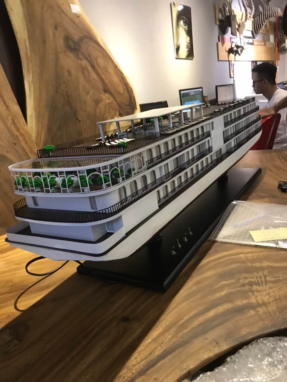 Mô hình du thuyền - du lịch Hạ Long