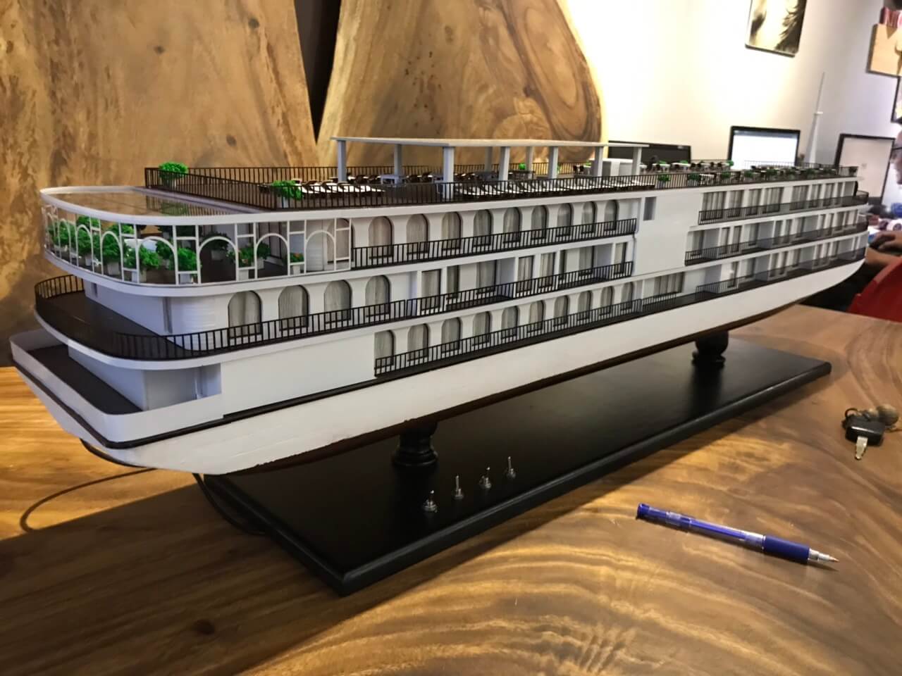 Mô hình du thuyền - du lịch Hạ Long