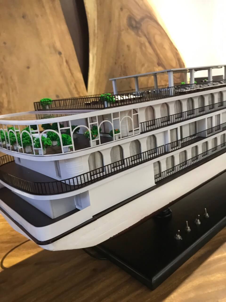 Mô hình du thuyền - du lịch Hạ Long