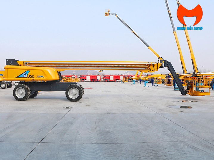 Xe nâng người BoomLift 43m XCMG XGS43