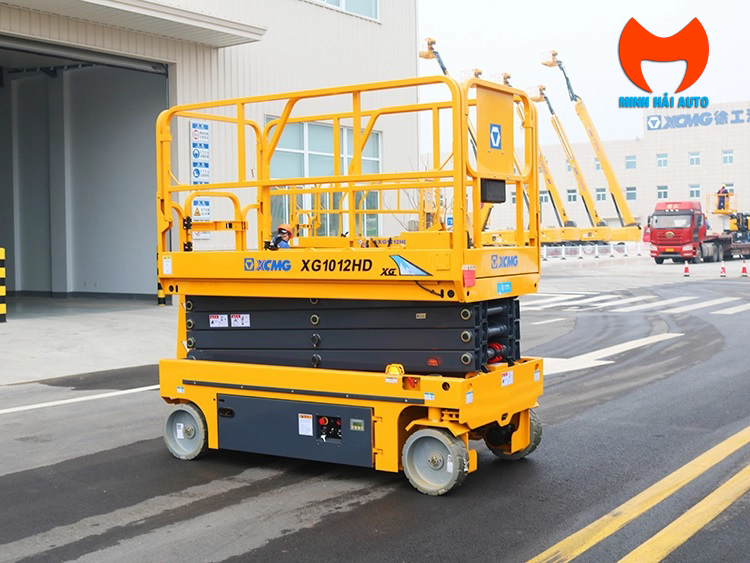 Xe nâng người cắt kéo 10m XCMG XG1012HD
