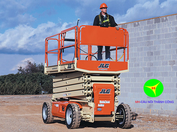 xe nâng người 14m jlg