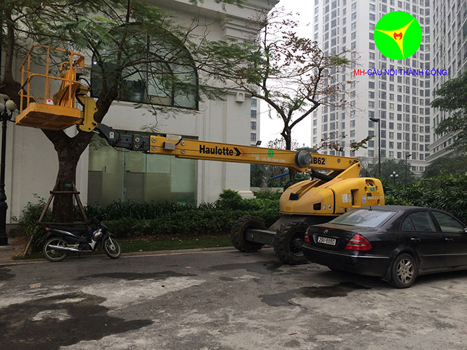 xe nâng người boom lift 21m