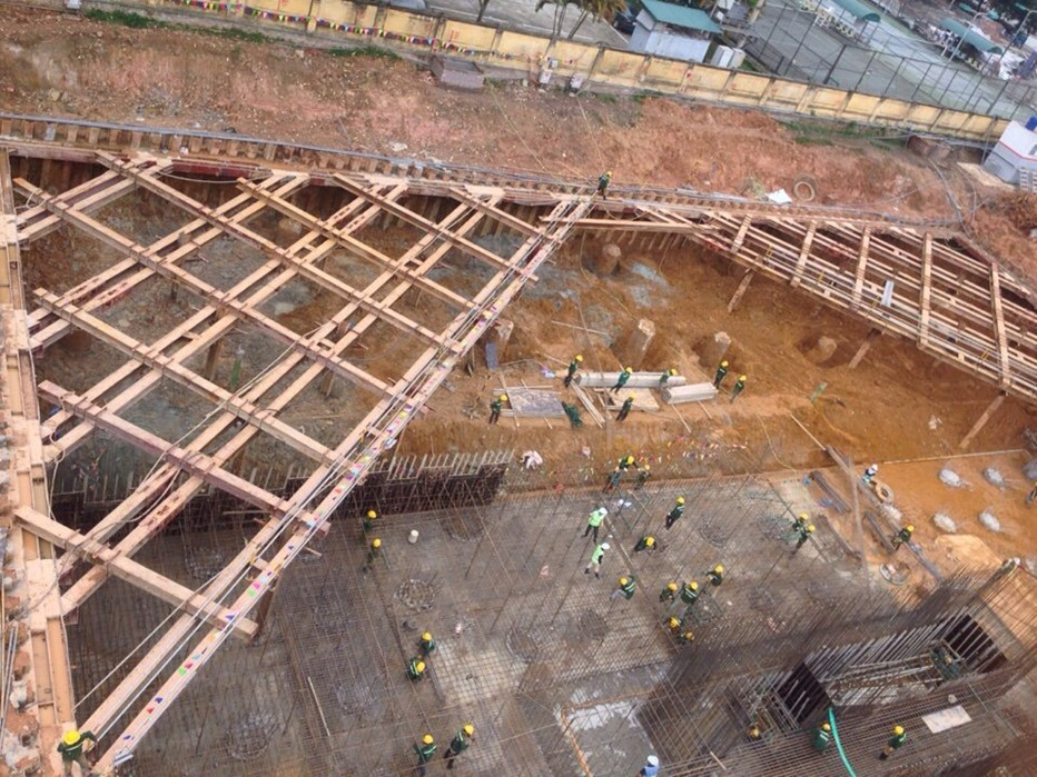 Dịch vụ thi công Ép/Nhổ cọc cừ Larsen