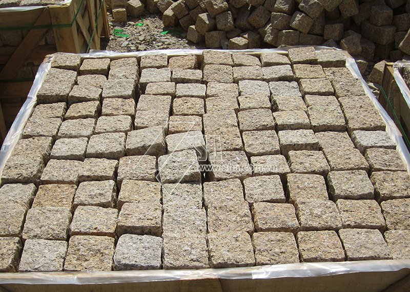 yellow-granite-cobbles