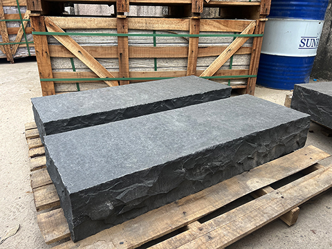 blocksteps-surface-and-bottom-flamed-04-sides-split