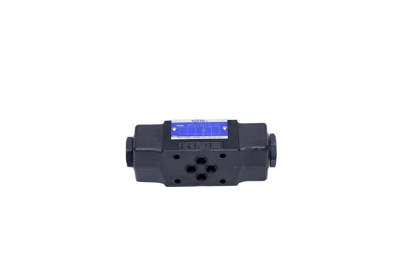 Van-Yuken-MPB-01-2-40