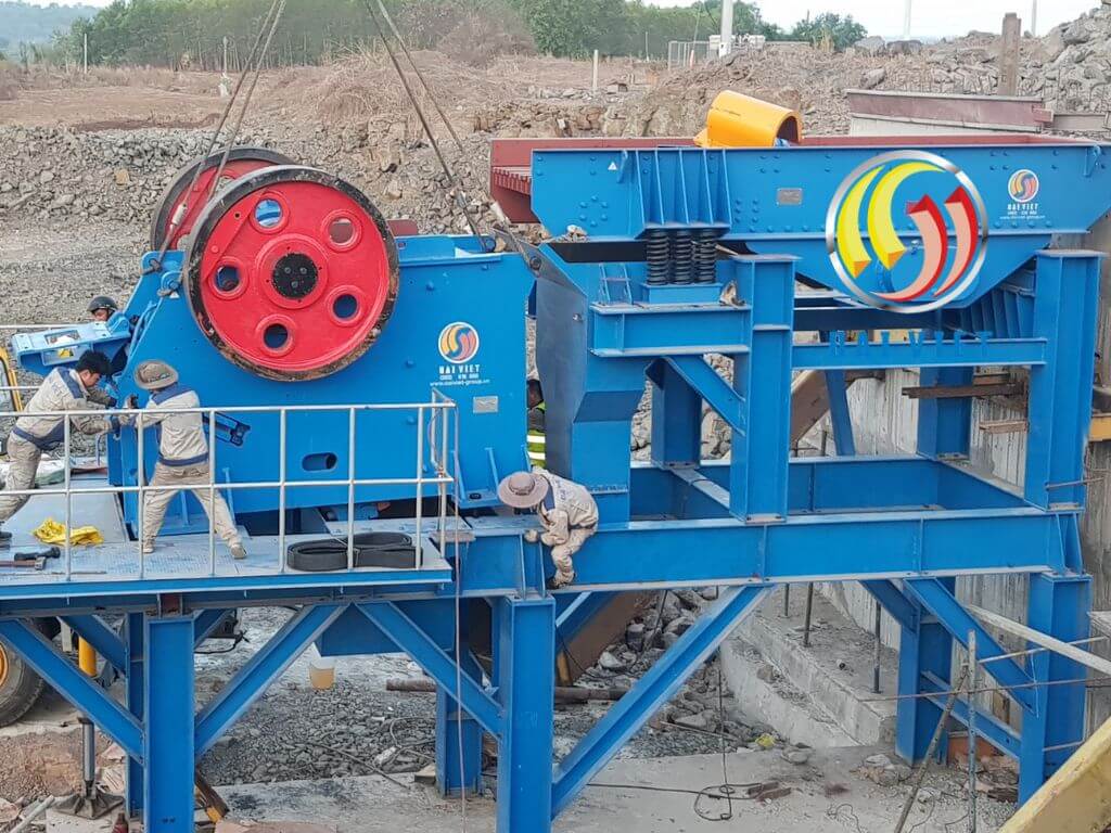 Chọn máy nghiền nhập khẩu hay trong nước tốt hơn?
