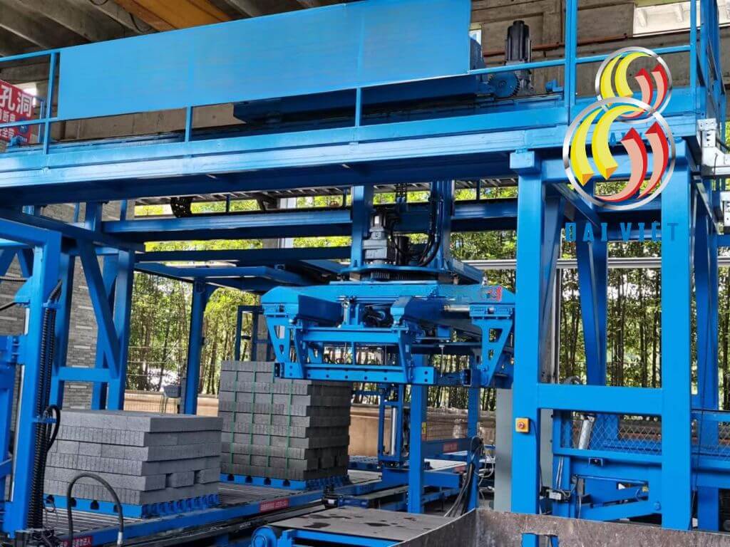 Máy xếp gạch không nung tự động là gì?