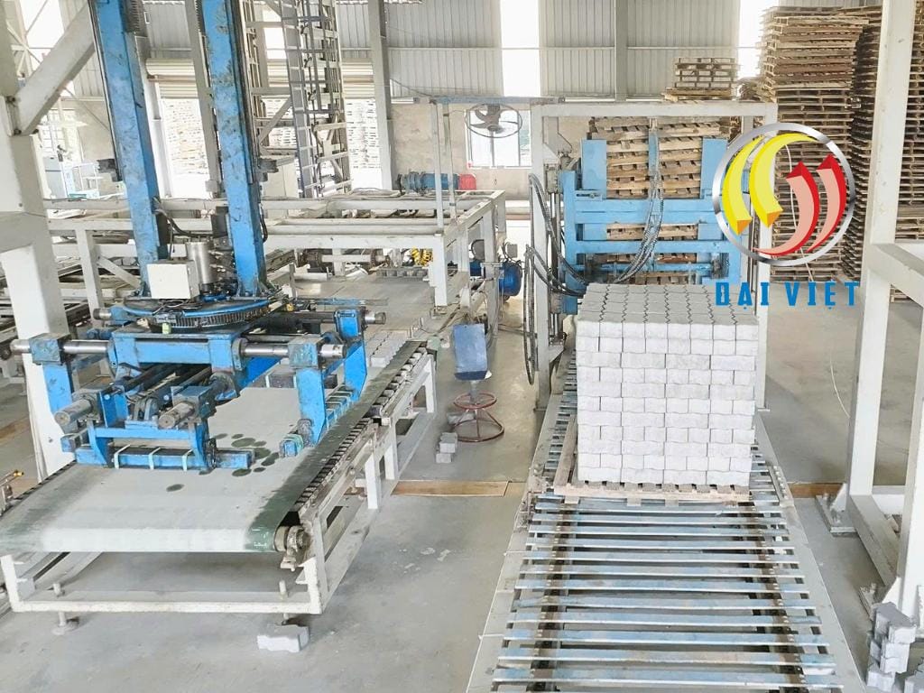 Địa chỉ bán máy xếp gạch tự động uy tín