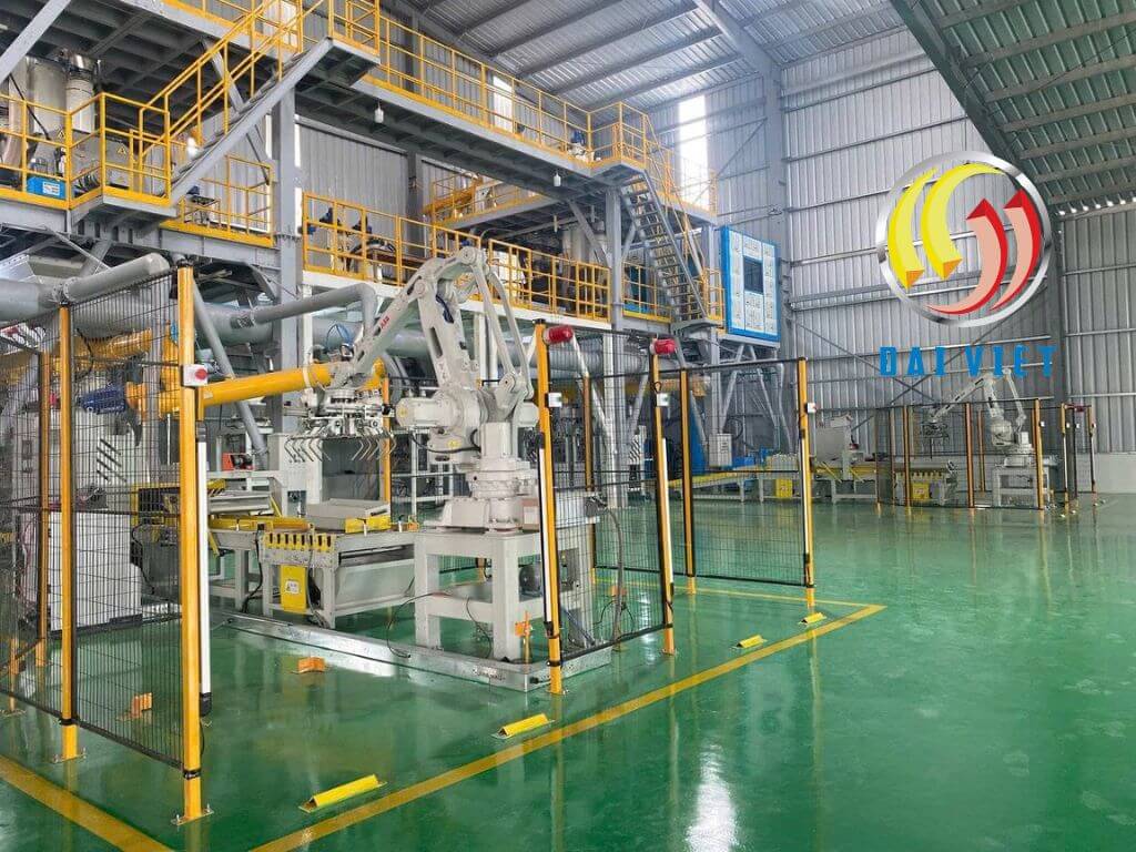 Robot bốc xếp hàng tự động trong dây chuyền vữa keo