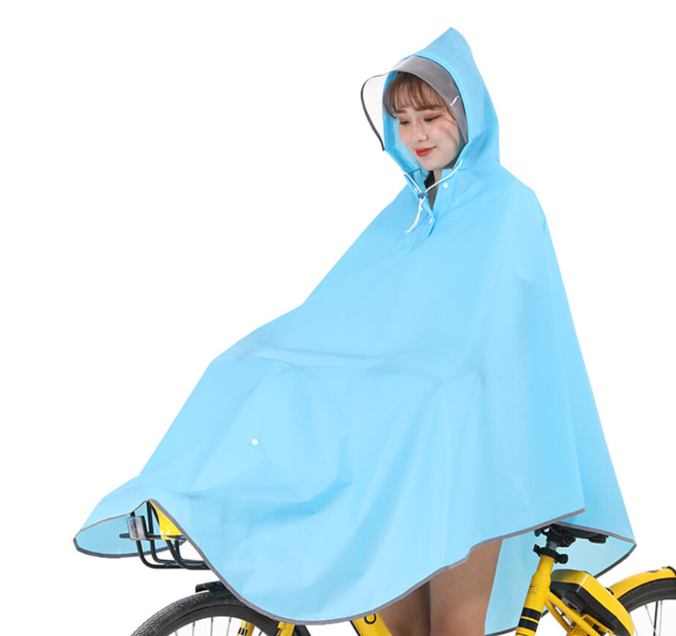Áo mưa xe đạp là gì? Những mẫu áo mưa xe đạp phổ biến