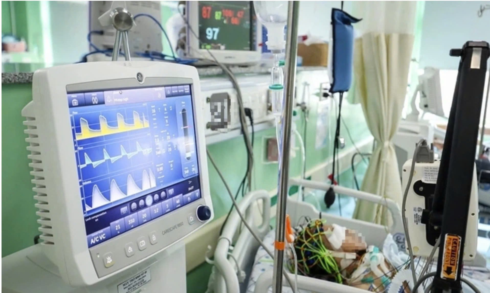 Lằn ranh sinh tử: Tiếng 'beep' dài vô tận trong phòng hồi sức