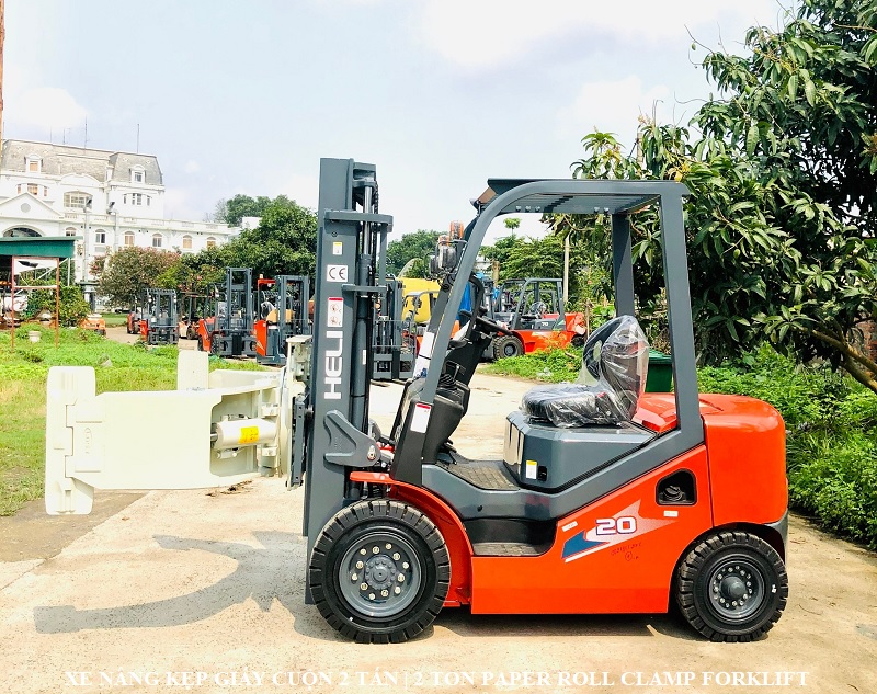 Xe nâng kẹp giấy cuộn 2 tấn - 2 ton paper roll clamp forklift