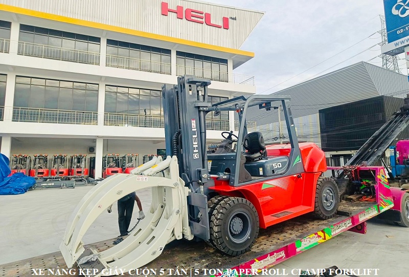 Xe nâng kẹp giấy cuộn công suất kẹp trên 3.5 tấn 5 ton paper roll clamp forklift